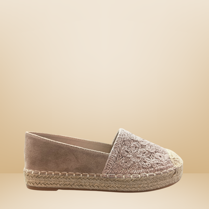 Alpargata latte con detalles bordados- Via urbana-250728-9