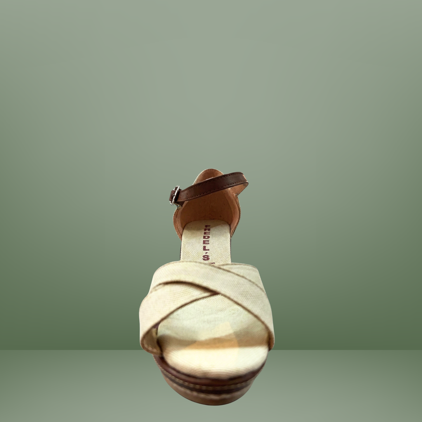 Sandalia beige casual para dama Fredels- 7074