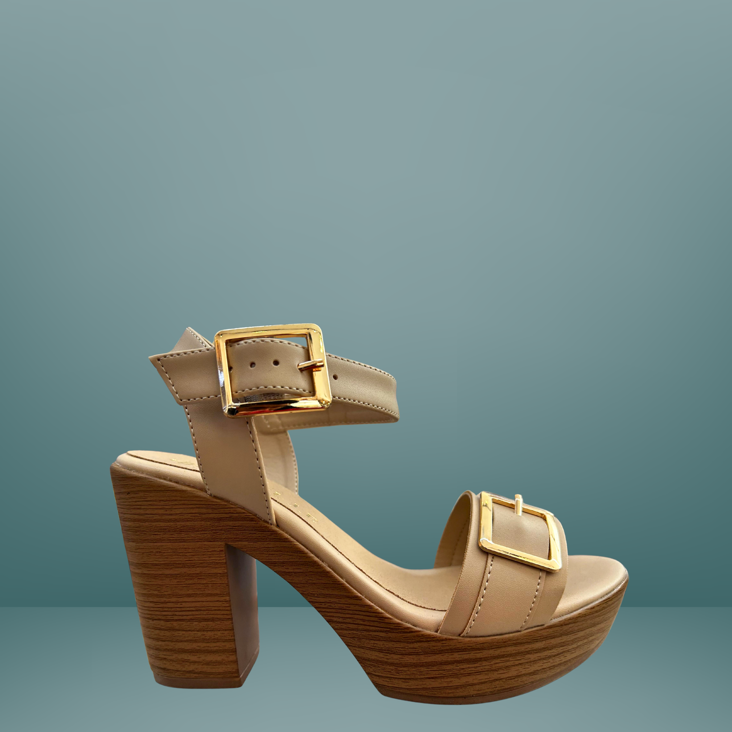 Sandalia de Plataforma Negra con Hebillas Doradas - Pauile- 3769