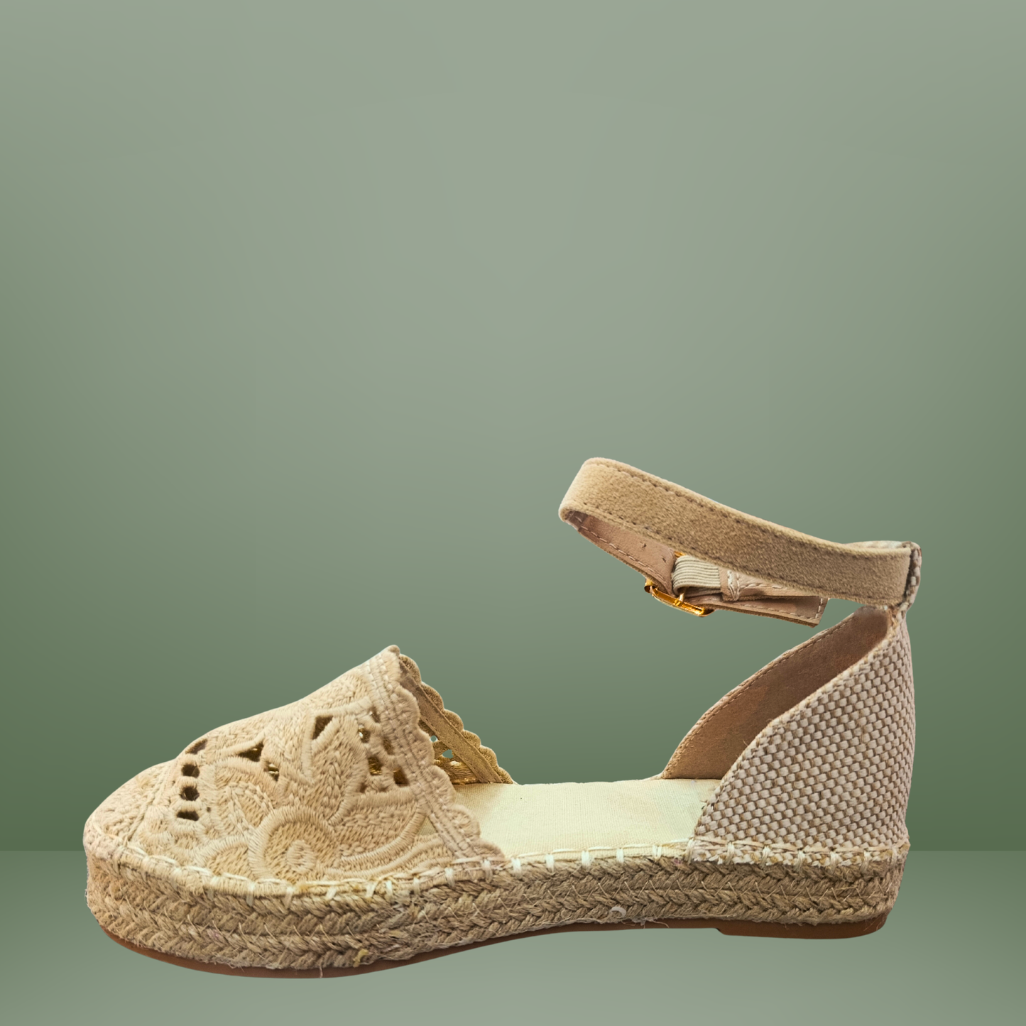 Sandalia tipo alpargata con bordado floral - 683410